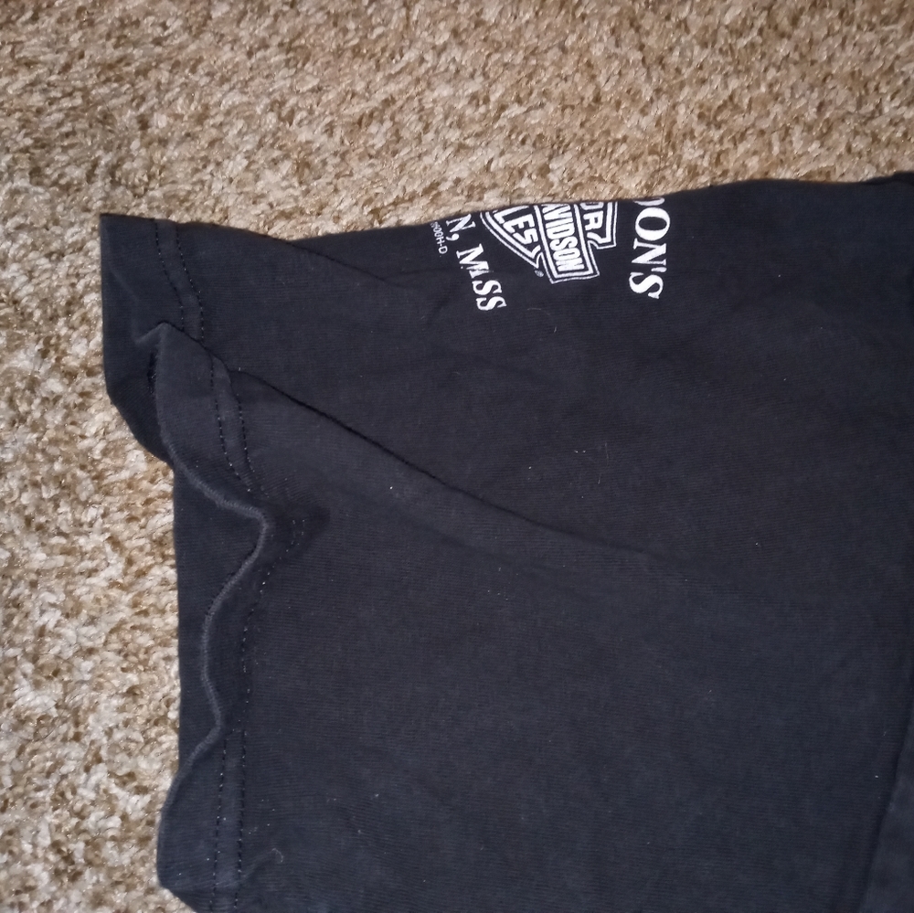 Shirt - Picture 3 of 4